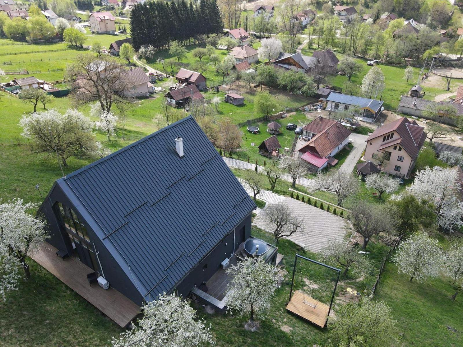 Vila Monica Bran  Luaran gambar