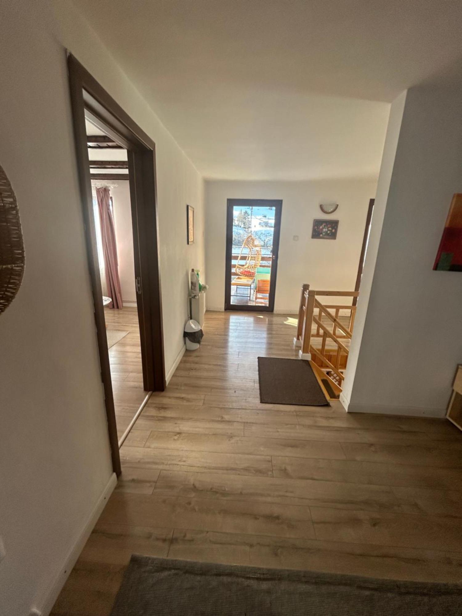 Vila Monica Bran  Luaran gambar