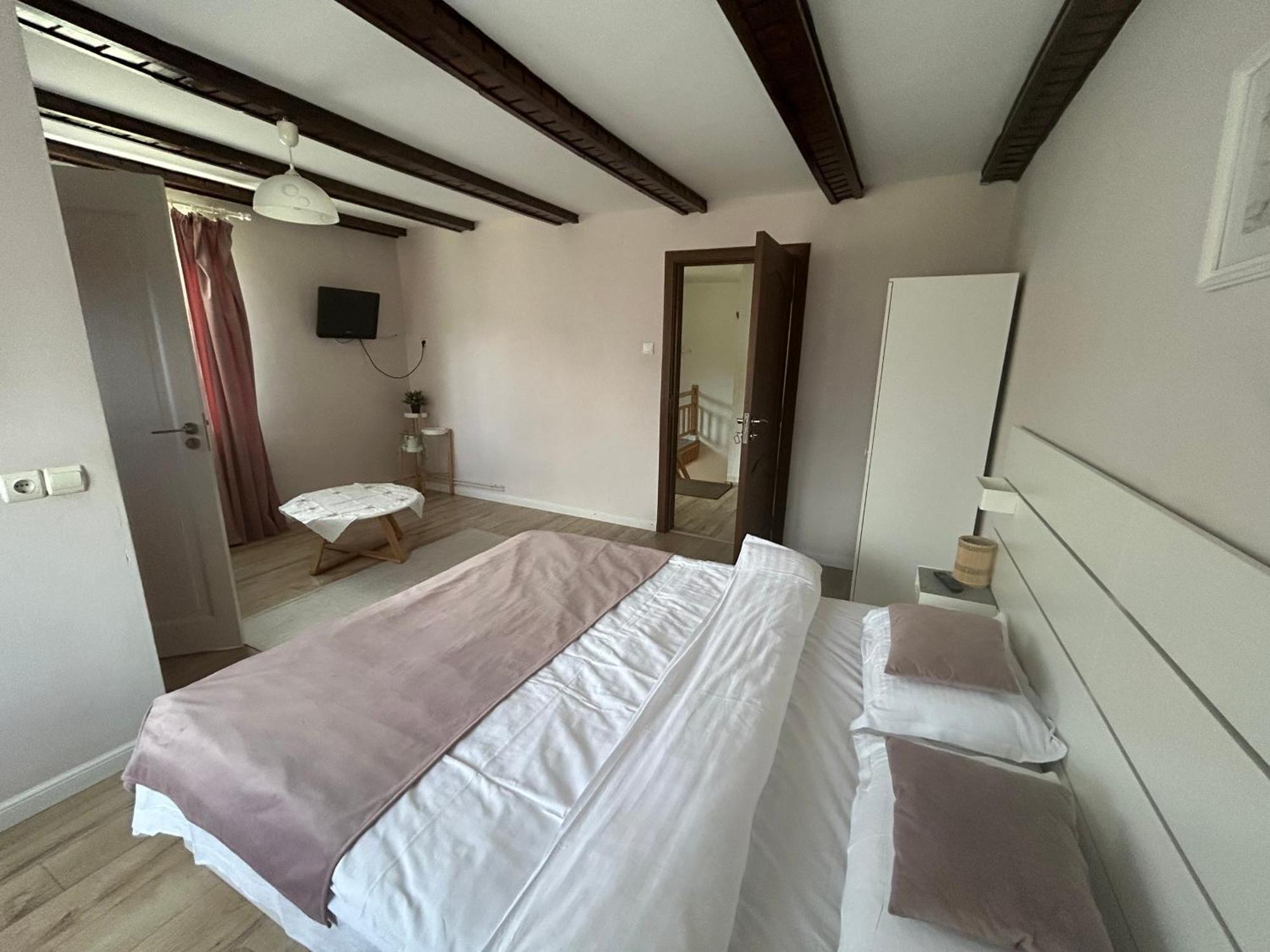 Vila Monica Bran  Luaran gambar